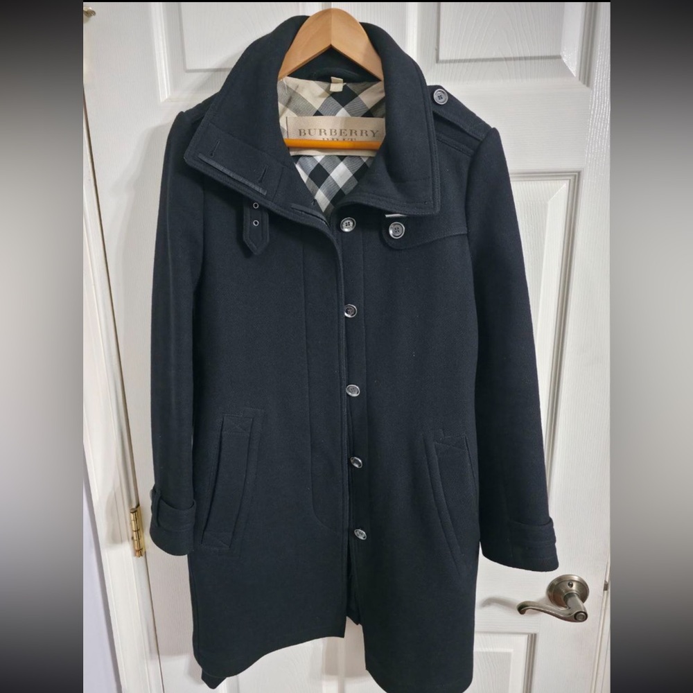 Size 8 Burberry Black Trench Coat for Women - Picture 2 of 13